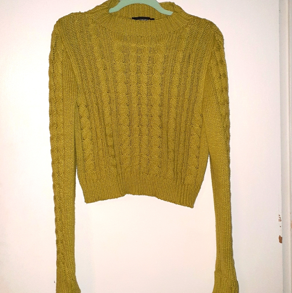 Cozy mid-drift sweater